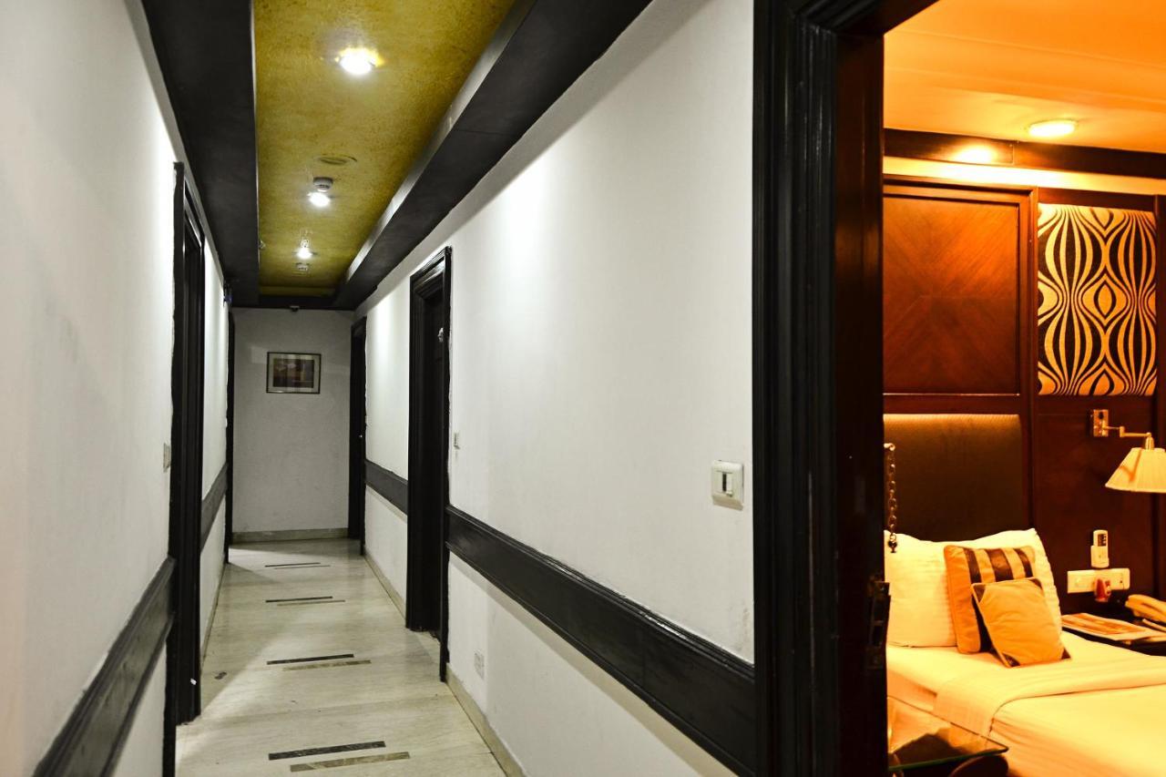 Capital O 2741 Hotel Corporate Point Delhi  Extérieur photo